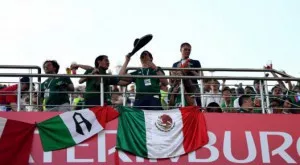 Мексиканци и корейци празнуват насред Мюнхен детронацията на Германия (ВИДЕО)