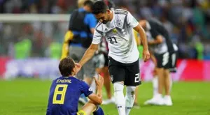 2018/06/27/0889357001530057103