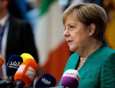 Меркел не иска връщането на редовната военна служба в Бундесвера
