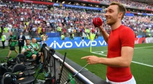 Фенове на Ирландия към Ериксен: Вертонген изч**а жена ти (ВИДЕО)