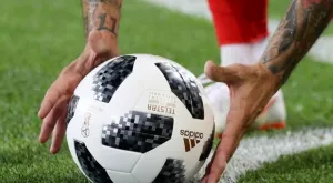 Български клуб е канил юноша на Тотнъм, играл и в Ливърпул