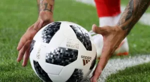 {{ otherArticle[0].article.title }}