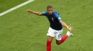 Мбапе също получи своята награда за отличното представяне на Мондиала