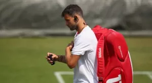 {{ otherArticle[0].article.title }}