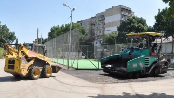 Община Видин асфалтира около новите площадки в комплекс "Строител" 