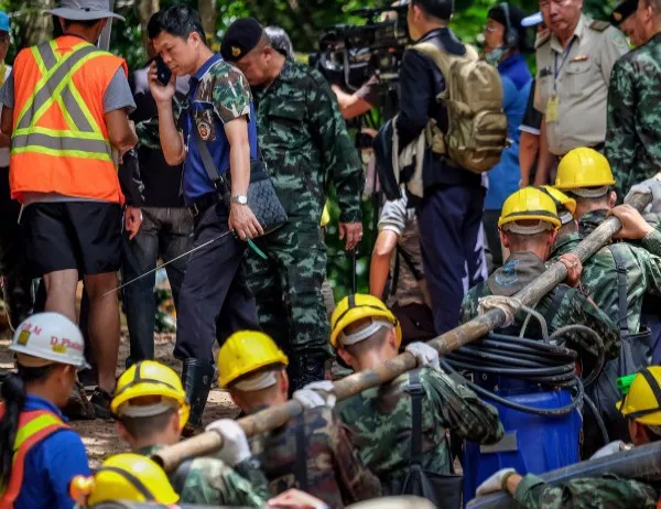 Започва спасителната операция в Тайланд