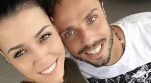 {{ otherArticle[0].article.title }}