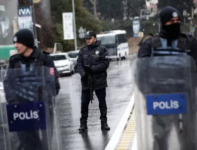 Задържа мъж, намушкал с нож случайни минувачи в Истанбул