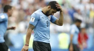 ВИДЕО: Суарес рухна и заплака след фаталния пропуск