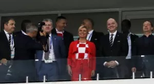 {{ otherArticle[0].article.title }}