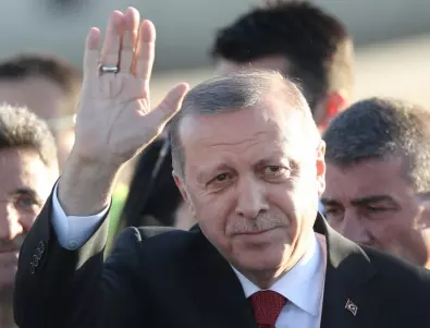 Ердоган пристигна в Сочи за среща с Путин (СНИМКА)