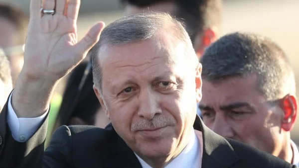 Ердоган: Да атакуват икономиката ни е като да атакуват религията ни