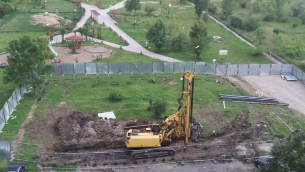 Протест срещу застрояването на парк в "Младост"