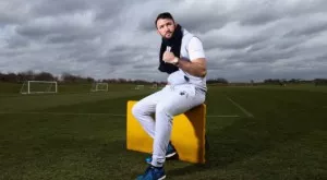 {{ otherArticle[0].article.title }}