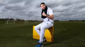 {{ otherArticle[0].article.title }}