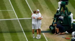 Андерсън пребори Иснър в епична битка, продължила над 6 часа, и е на финал на Уимбълдън