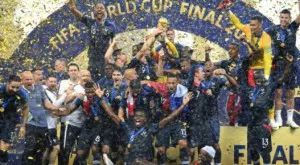 {{ otherArticle[0].article.title }}