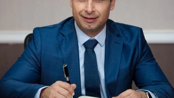 Съветник предлага "Евин" и "Адамов" плаж в Бургас