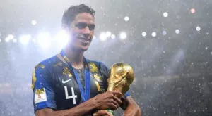 А защо Рафаел Варан да не спечели Златната топка?