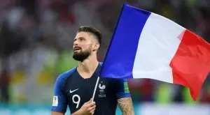 Жиру отговори на своя сънародник Бензема относно "картига и Формула 1"