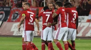 ЦСКА с интересни промени срещу Етър, излизат без голмайстора си