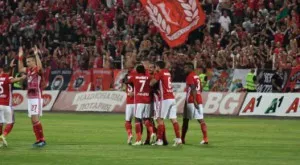 {{ otherArticle[0].article.title }}