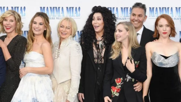 Бляскава световна премиера на "Mamma Mia!" (СНИМКИ)