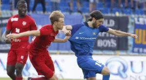 {{ otherArticle[0].article.title }}