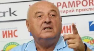 Венци Стефанов: Славия уважава съперниците си