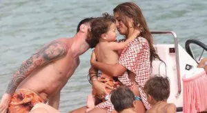 {{ otherArticle[0].article.title }}