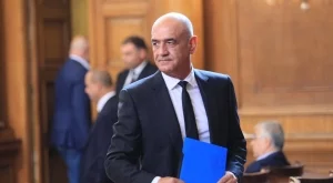 Д-р Дечо Дечев бе официално избран за управител на НЗОК