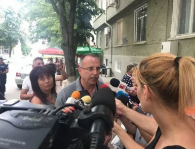 Порожанов се оплака, че не пускат властите за втора проба във фермата с чума в Болярово 