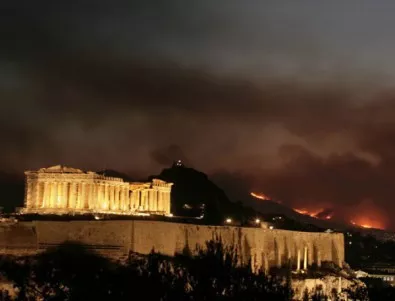 Жертвите на големия пожар в Гърция вече са 90