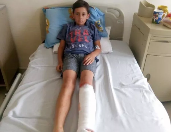 Инцидент от Смолян: Момче сряза крака си на градския басейн