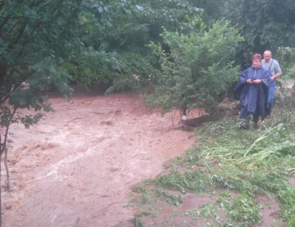 В Тетевенско започнаха с обвинения, че местната власт нехае за опасна река