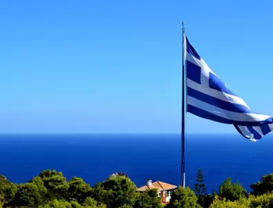 Гръцкият военен министър заплаши 