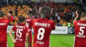 {{ otherArticle[0].article.title }}