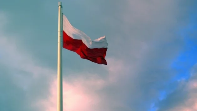 Полша не допуснала руски самолети с помощ за Италия?