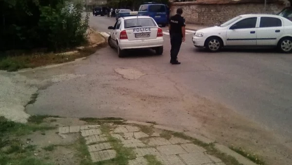 Пълна блокада на благоевградско село в търсене на убиец