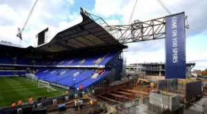 Откриването на новия дом на Тотнъм ще се забави още