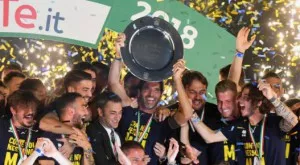 Уникалният екип на Парма, който подлуди феновете и бе разпродаден за часове (СНИМКИ)