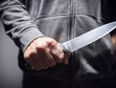 Двама убити и двама ранени при намушкване с нож в Нова Зеландия  
