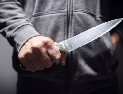 400 шева след нападение с нож не стигнаха на съда да остави обвинен за жестокост към младо момиче в ареста