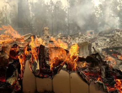 Огнен смерч заради горски пожар в Русия, в Ростов има взривове във военна болница (ВИДЕО)