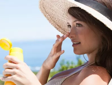 Дерматолог разкри колко често трябва да използвате слънцезащитни продукти