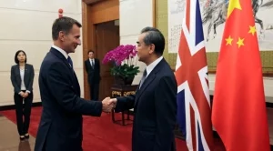 Великобритания и Китай ще преговарят за споразумение за свободна търговия