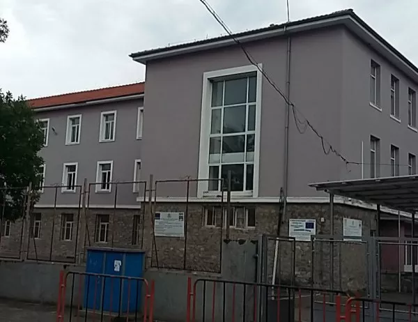 Четири училища в Асеновградско с нови директори