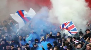 Масов бой преди Рейнджърс-Осиек, треньорът на хърватите показа среден пръст след мача