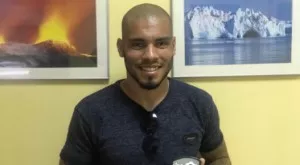 {{ otherArticle[0].article.title }}