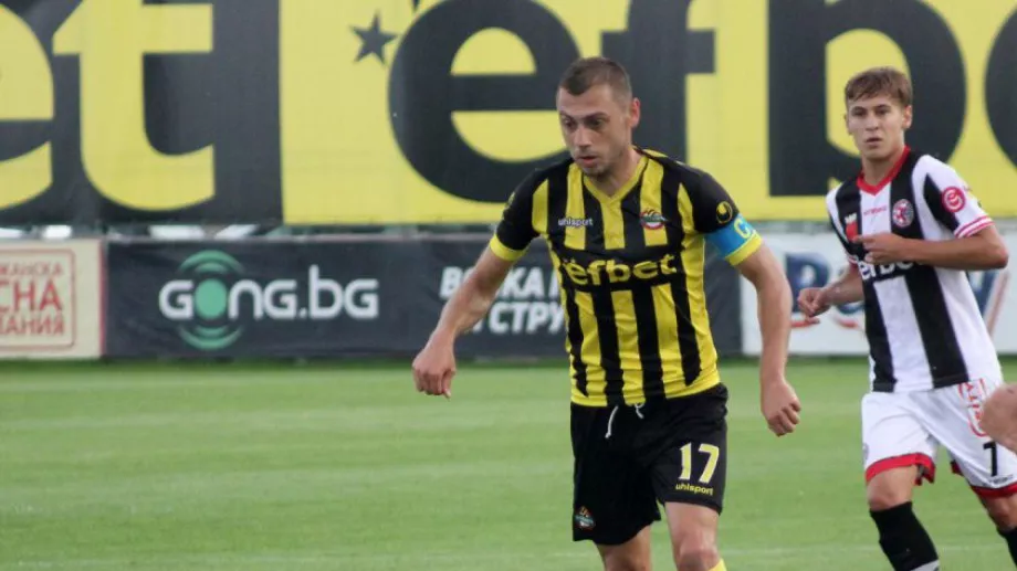 Капитанът на Ботев (Пловдив) разкри защо Петрович претърпя провал в клуба